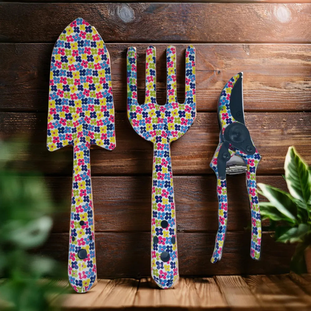 Conjunto-de-Ferramentas-Estampadas-para-Jardinagem-Pá-Garfo-e-Tesoura-de-Poda-loja-do-jardinista