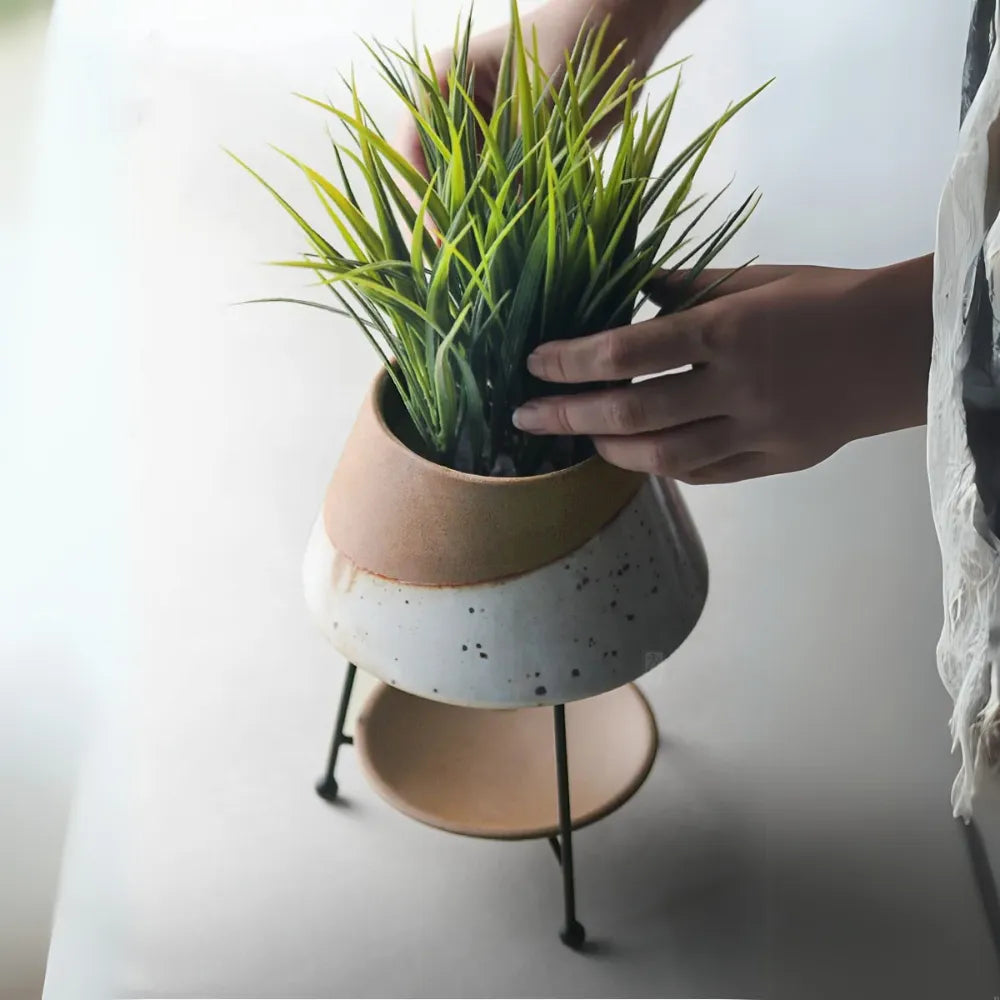 Vaso-Ceramico-Teardrop-com-Suporte-de-Metal-Loja-do-Jardinista